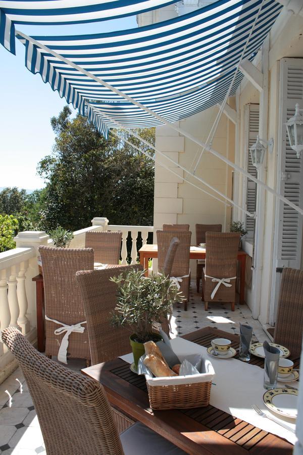 Hotel Villa La Cheneraie Saint-Raphaël Exterior foto